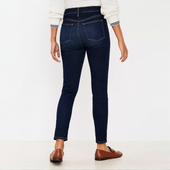 LOFT Curvy Fit High Rise Skinny Jeans 27/4 Petite Classic Dark Indigo Wash NEW - Picture 2 of 12